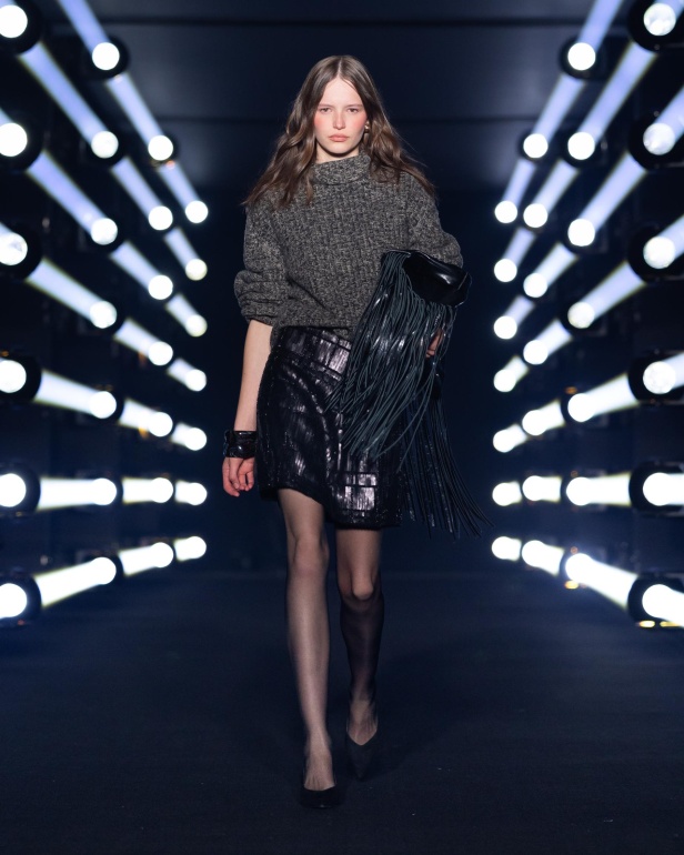 علامة 1886 تقدّم مجموعتها "Capital Affair" في أسبوع الأزياء في الرياض 2025: القوة في الأزياء من منظورٍ جيل المستقبل