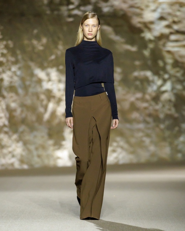 مجموعة Leem لخريف وشتاء 2025 تحتفي بالأناقة الكلاسيكية والأنوثة العصرية