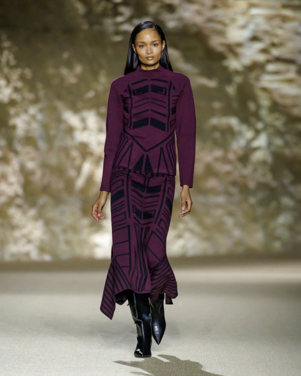 مجموعة Leem لخريف وشتاء 2025 تحتفي بالأناقة الكلاسيكية والأنوثة العصرية