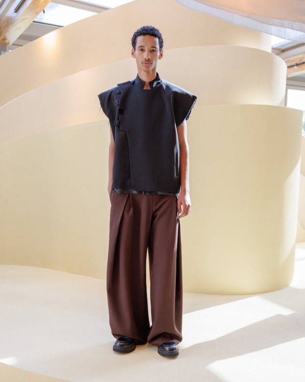 هندسة الهوية بين الانضباط السعودي والدقّة اليابانية في مجموعة Noble & Fresh