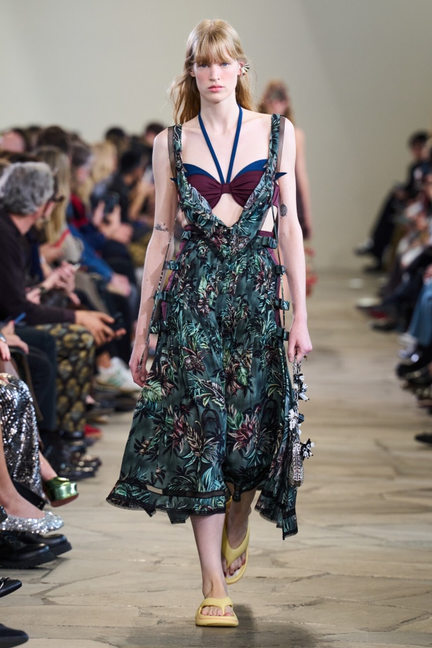 مجموعة Rabanne لربيع وصيف 2026 في باريس