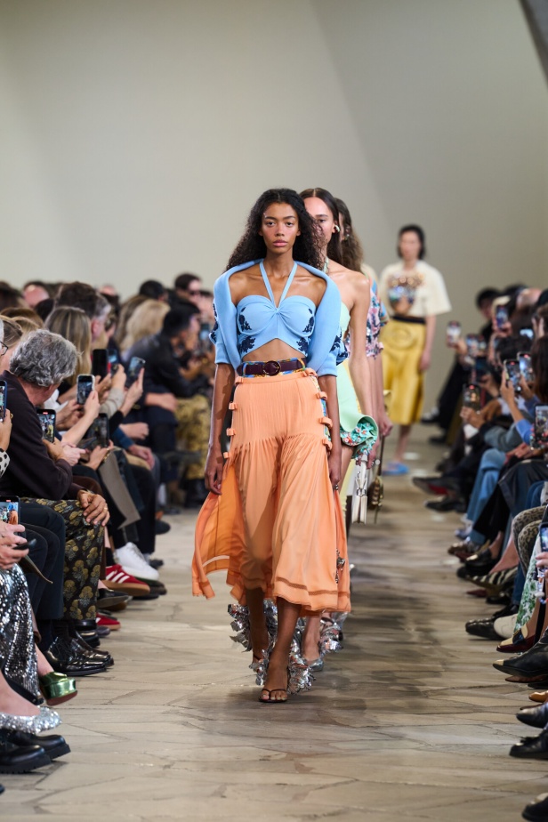 مجموعة Rabanne لربيع وصيف 2026 في باريس