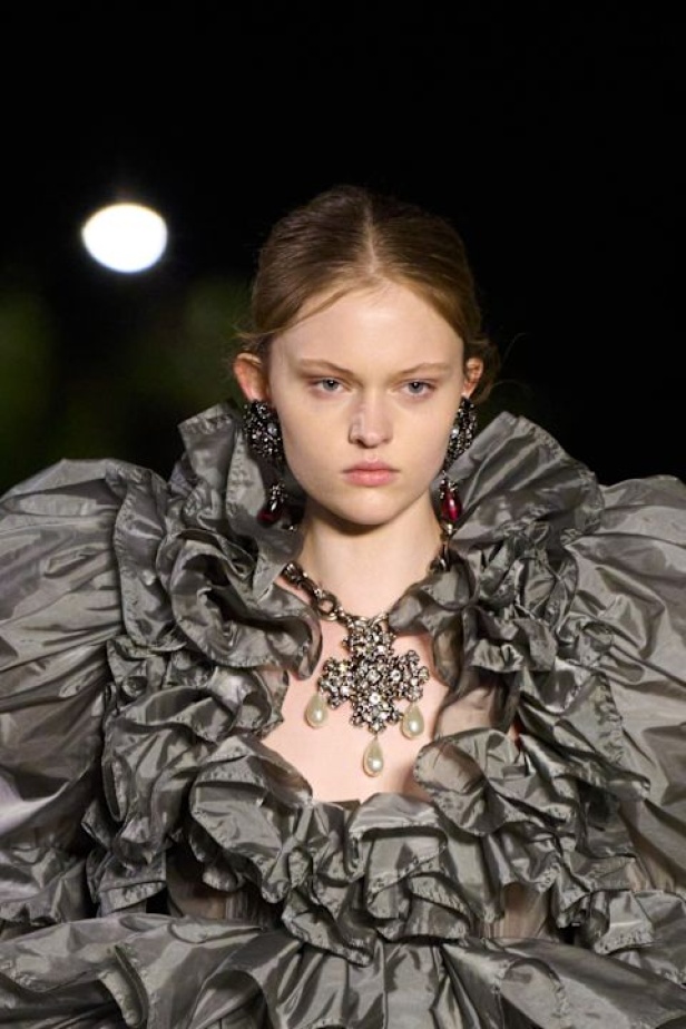 مجموعة Saint Laurent ربيع وصيف 2026