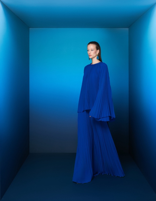 مجموعة طوني ورد لربيع وصيف 2026... تصاميم خالدة تُعيد إحياء أسطورة