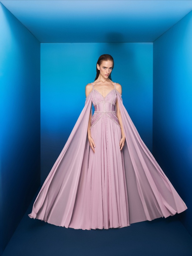 مجموعة طوني ورد لربيع وصيف 2026... تصاميم خالدة تُعيد إحياء أسطورة