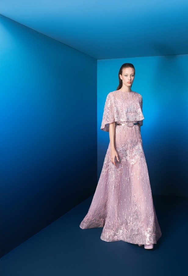 مجموعة طوني ورد لربيع وصيف 2026... تصاميم خالدة تُعيد إحياء أسطورة