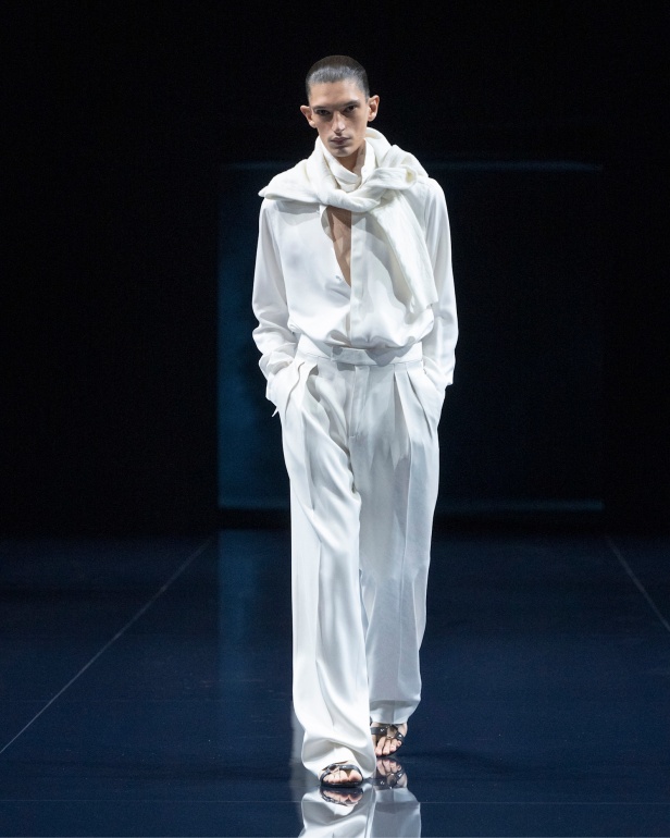 مجموعة توم فورد لربيع 2026 بين الجرأة والشاعرية