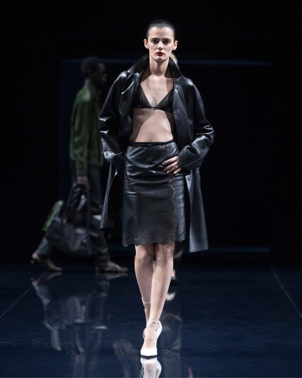 مجموعة توم فورد لربيع 2026 بين الجرأة والشاعرية