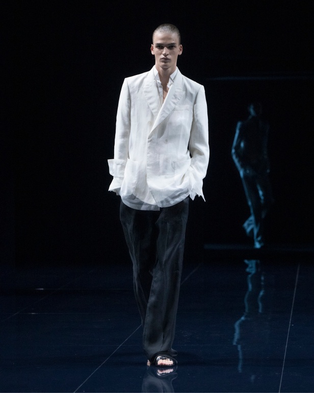 مجموعة توم فورد لربيع 2026 بين الجرأة والشاعرية