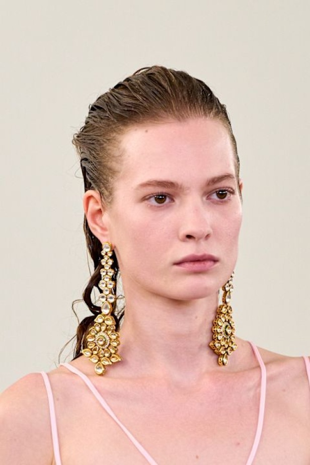 مجموعة "جيامباتيستا فالي" لربيع وصيف 2026