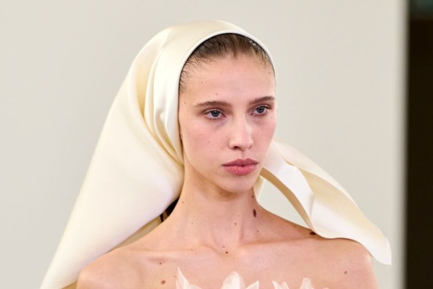 مجموعة "جيامباتيستا فالي" لربيع وصيف 2026