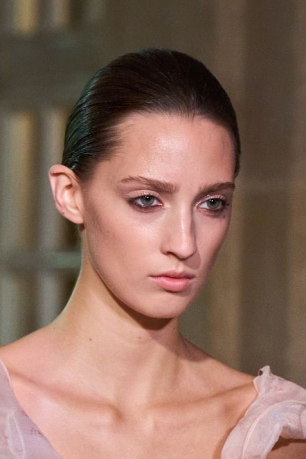 مجموعة فيكتوريا بيكهام لموسم ربيع وصيف 2026