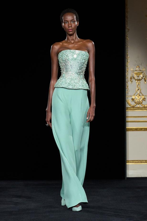 بعد رحيل جيورجيو: ارماني بريفيه تكتب فصلا جديدا بهدوء وابداع