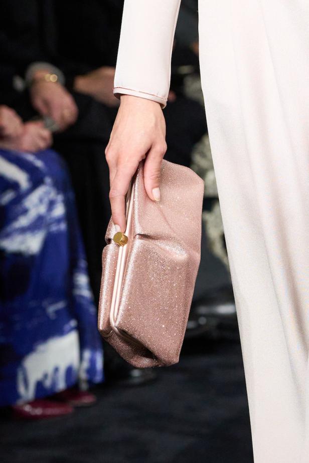 بعد رحيل جيورجيو: ارماني بريفيه تكتب فصلا جديدا بهدوء وابداع