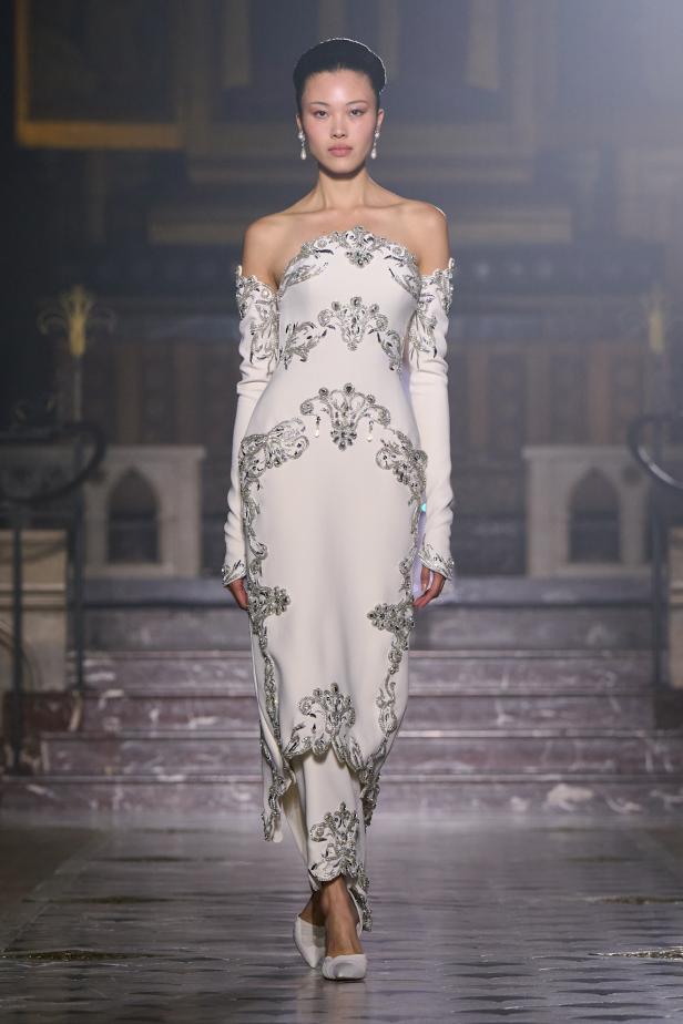 مجموعة George Hobeika للأزياء الراقية لربيع وصيف 2026