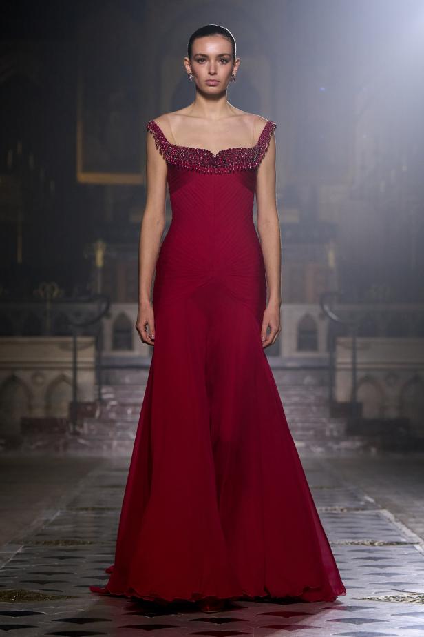 مجموعة George Hobeika للأزياء الراقية لربيع وصيف 2026