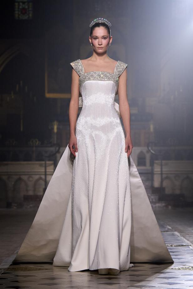 مجموعة George Hobeika للأزياء الراقية لربيع وصيف 2026