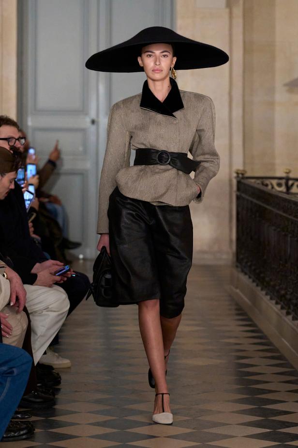 مجموعة Jacquemus لخريف وشتاء 2026 تعيد صياغة مرح الثمانينيات بأسلوب مميّز