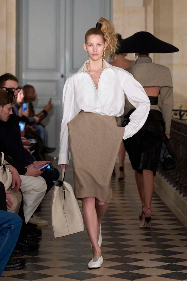 مجموعة Jacquemus لخريف وشتاء 2026 تعيد صياغة مرح الثمانينيات بأسلوب مميّز