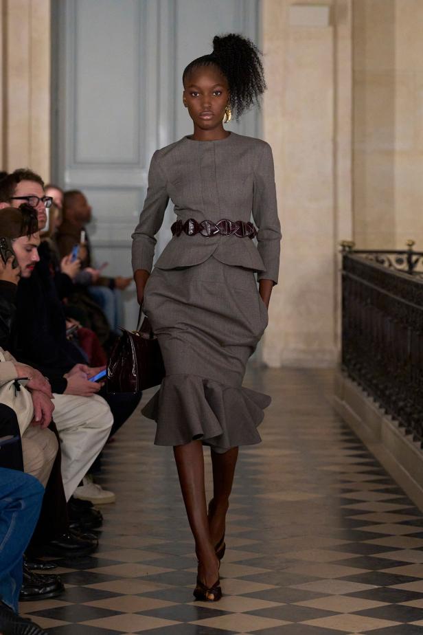 مجموعة Jacquemus لخريف وشتاء 2026 تعيد صياغة مرح الثمانينيات بأسلوب مميّز