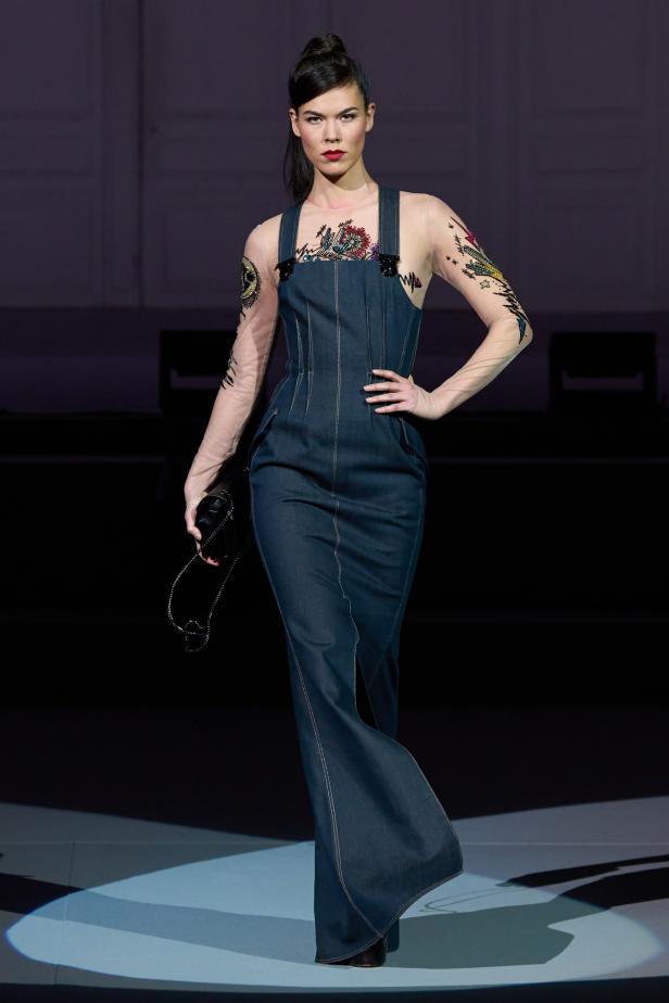 عرض أزياء مجموعة Julien Fournie لربيع وصيف 2026