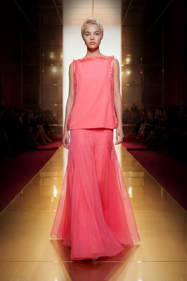 مجموعة Alexis Mabille للأزياء الراقية.. باقة من التصاميم الراقية بالألوان النابضة!