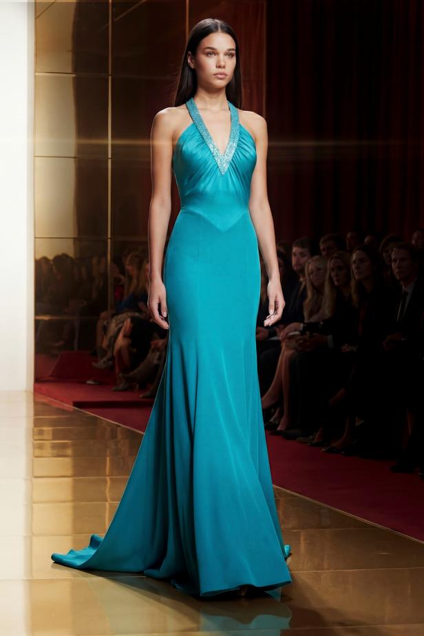 مجموعة Alexis Mabille للأزياء الراقية.. باقة من التصاميم الراقية بالألوان النابضة!