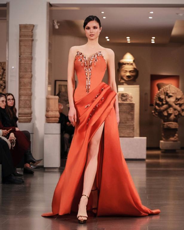 مجموعة المصممة منال عجّاج للأزياء الراقية لربيع وصيف 2026.. أنوثة المشرق وسحر الضوء 