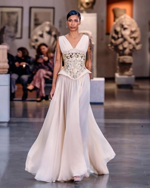 مجموعة المصممة منال عجّاج للأزياء الراقية لربيع وصيف 2026.. أنوثة المشرق وسحر الضوء 