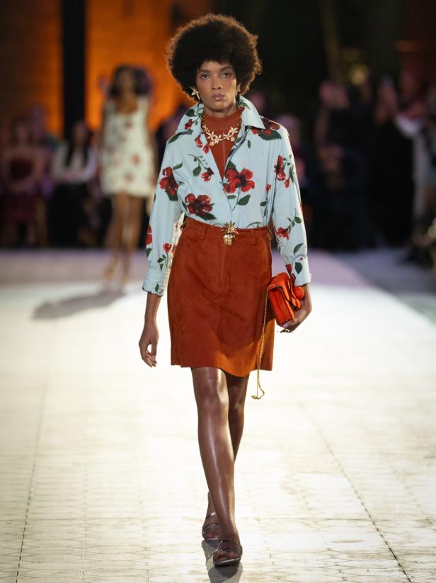 احتفالية الـ 60 عاماً لأوسكار دي لا رينتا... رحلة عاطفية إلى الجذور الدومينيكية