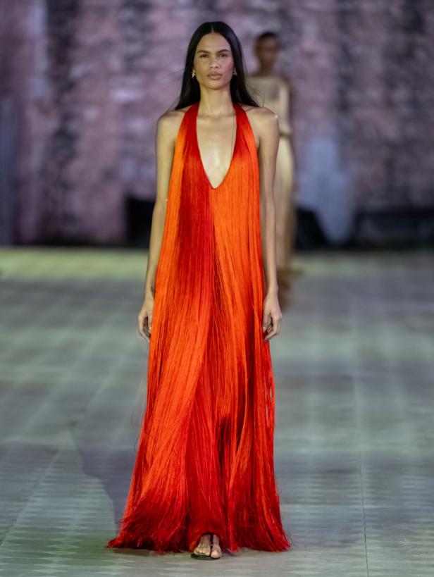 احتفالية الـ 60 عاماً لأوسكار دي لا رينتا... رحلة عاطفية إلى الجذور الدومينيكية