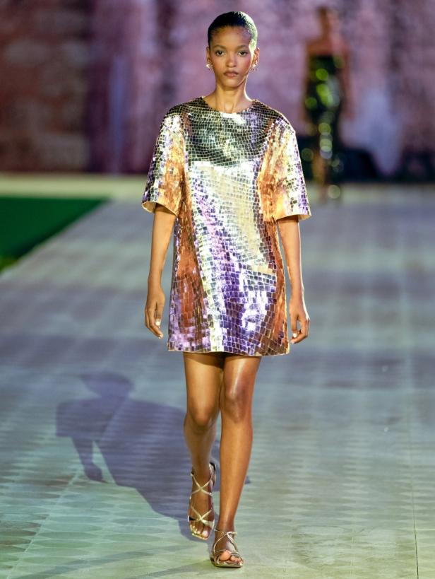 احتفالية الـ 60 عاماً لأوسكار دي لا رينتا... رحلة عاطفية إلى الجذور الدومينيكية