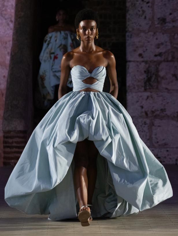 احتفالية الـ 60 عاماً لأوسكار دي لا رينتا... رحلة عاطفية إلى الجذور الدومينيكية