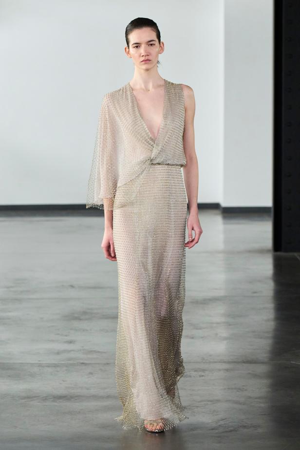 مجموعة رامي العلي للأزياء الراقية لربيع 2026... حوار بين الحركة والأنوثة العصرية