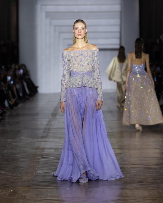 مجموعة طوني ورد للأزياء الراقية... عندما يرتدي الضوء أزياءً راقية