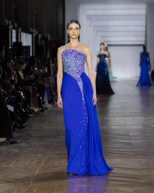 مجموعة طوني ورد للأزياء الراقية... عندما يرتدي الضوء أزياءً راقية