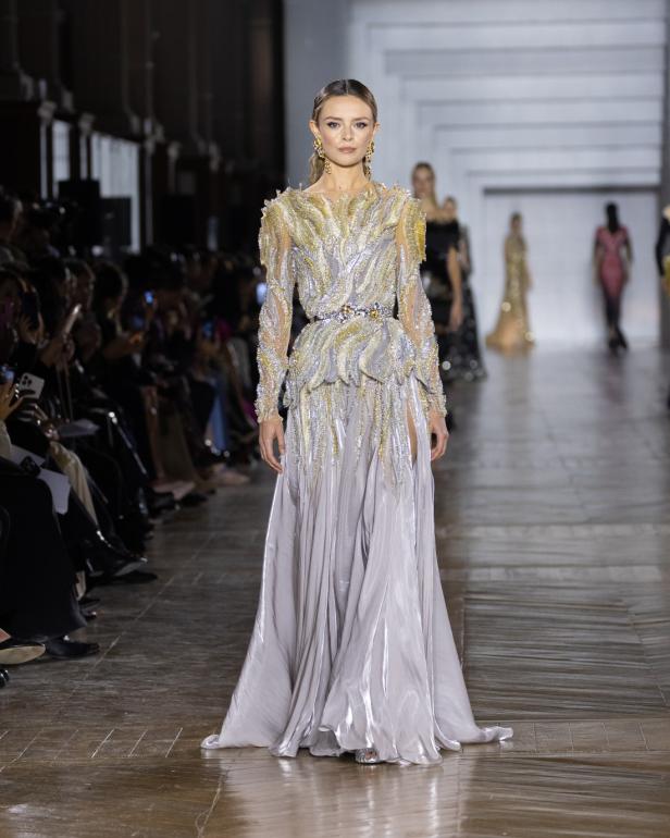 مجموعة طوني ورد للأزياء الراقية... عندما يرتدي الضوء أزياءً راقية