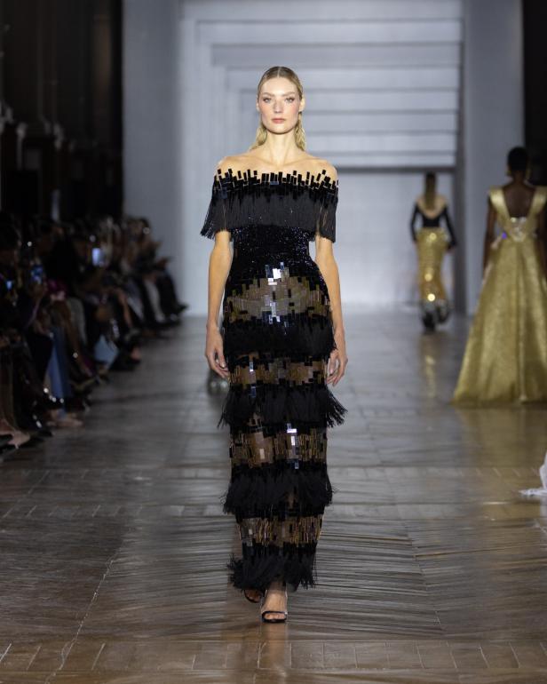 مجموعة طوني ورد للأزياء الراقية... عندما يرتدي الضوء أزياءً راقية