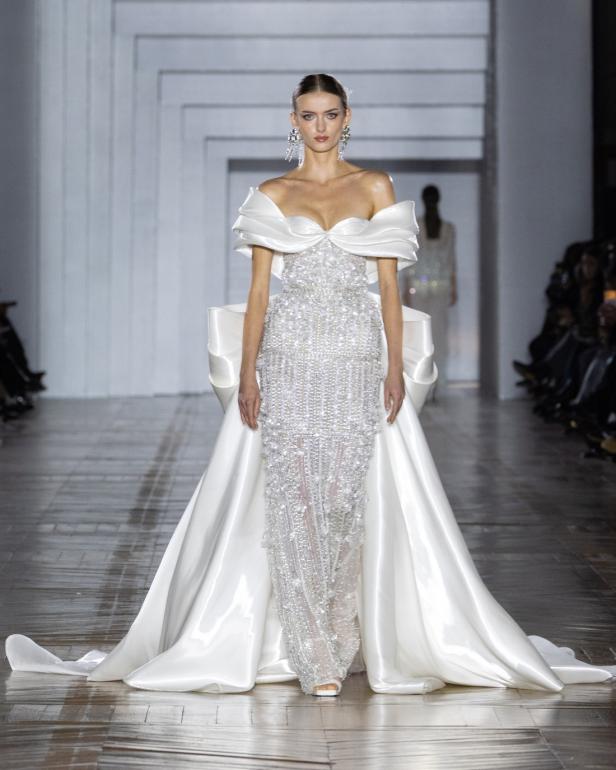 مجموعة طوني ورد للأزياء الراقية... عندما يرتدي الضوء أزياءً راقية