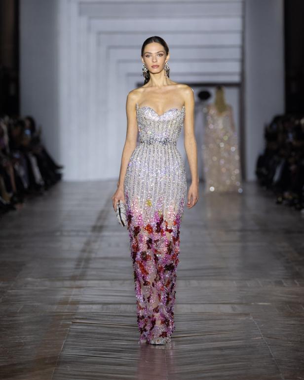 مجموعة طوني ورد للأزياء الراقية... عندما يرتدي الضوء أزياءً راقية