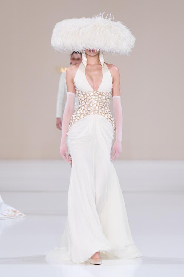 Tamara Ralph تطلق قصيدة للأناقة العصرية لموسم ربيع وصيف 2026 في مجموعة La Lumière Dorée