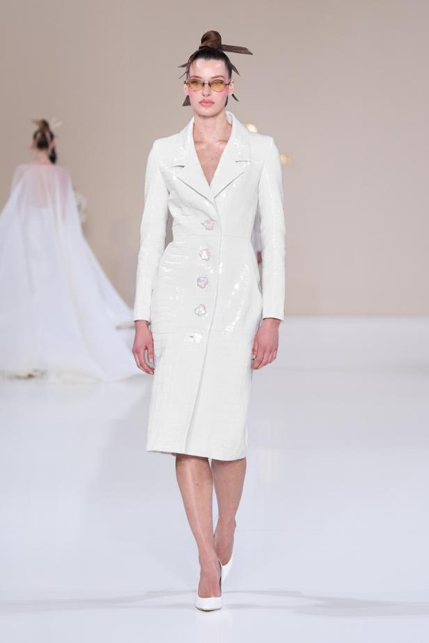 Tamara Ralph تطلق قصيدة للأناقة العصرية لموسم ربيع وصيف 2026 في مجموعة La Lumière Dorée