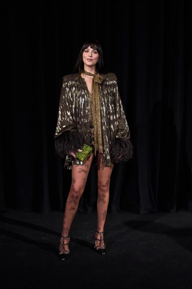  مجموعة Specula Mundi من فالنتينو للهوت كوتور.. دعوة  للتوقف وإعادة النظر في علاقتنا بالموضة