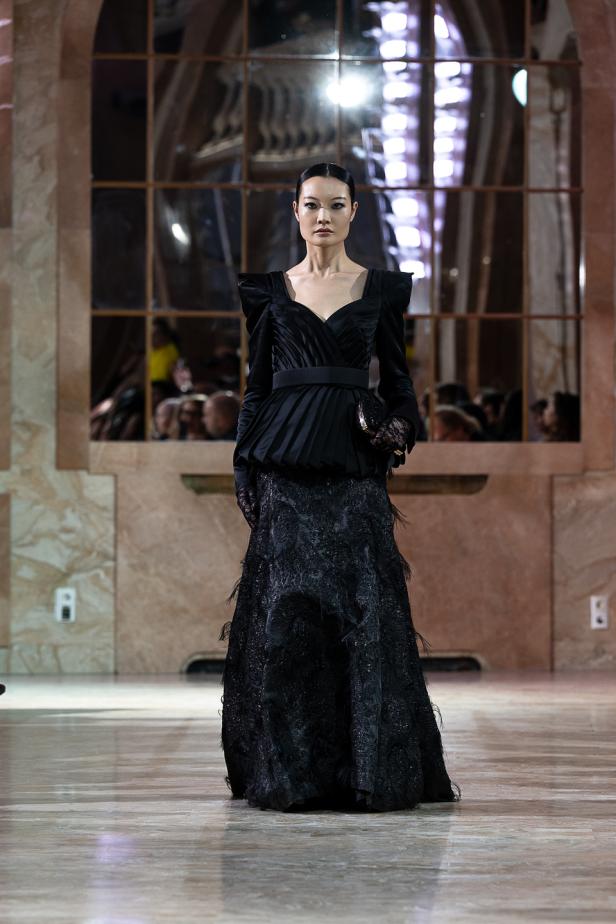 مجموعة روبير أبي نادر للأزياء الراقية 2026