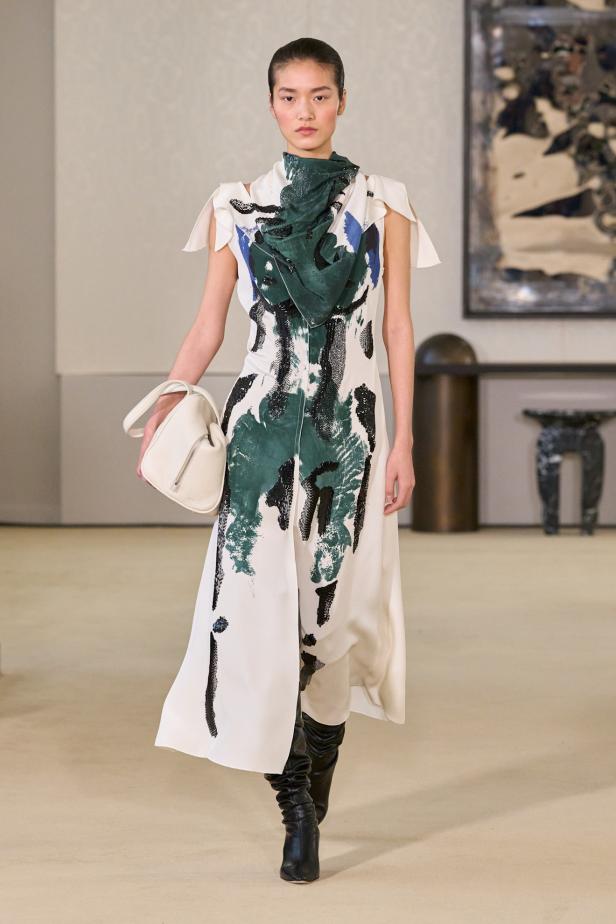 مجموعة Altuzarra لخريف وشتاء 2026