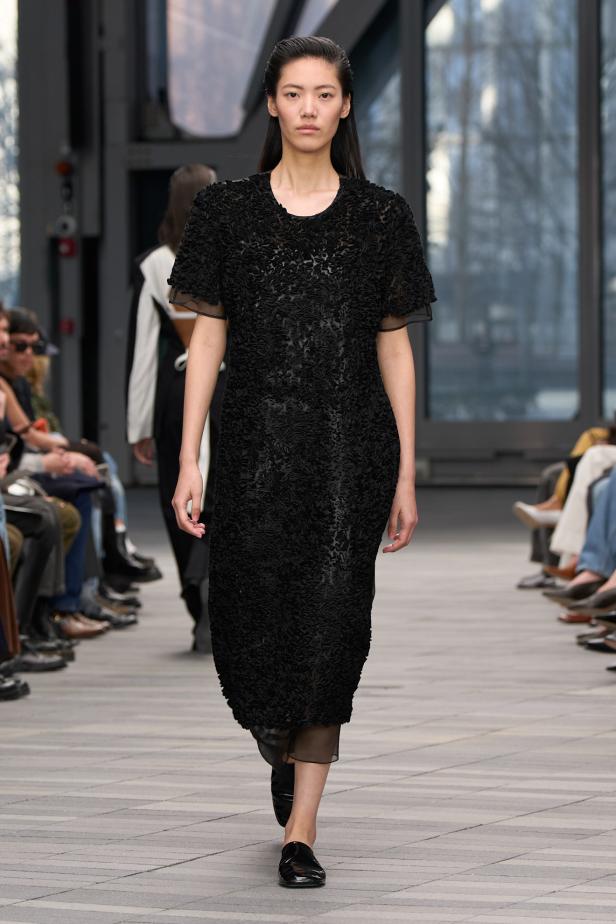 مجموعة كالفين كلاين لخريف 2026.. فن البساطة