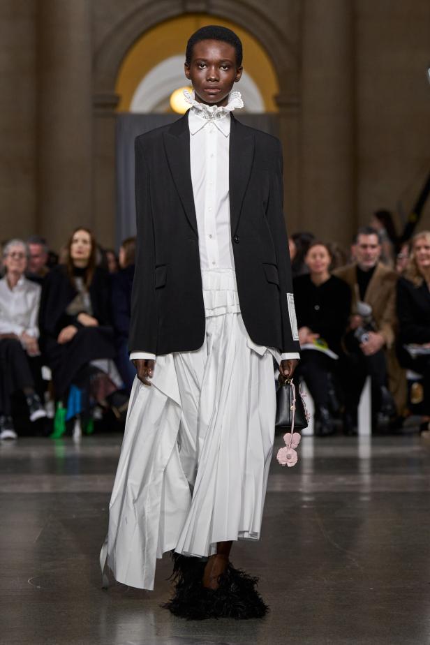 مجموعة Erdem لخريف وشتاء 2026-2027 