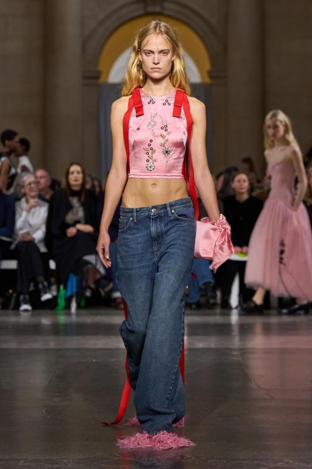 مجموعة Erdem لخريف وشتاء 2026-2027 