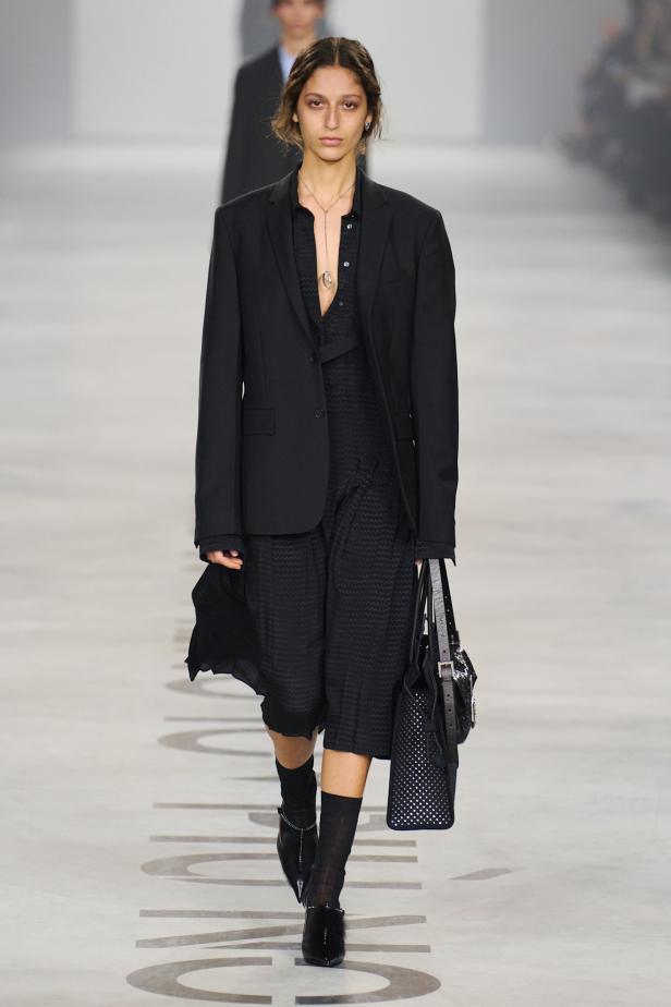 كيوري ترفع شعار "خزانة للجميع‎"‎‏ في أول عرض لها مع ‏Fendi‏ لموسم خريف 2026‏