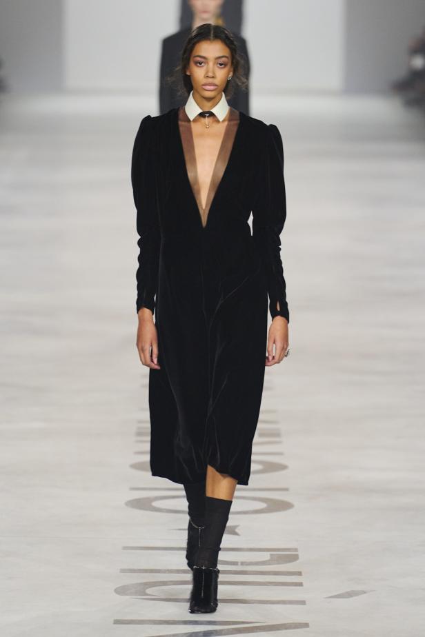 كيوري ترفع شعار "خزانة للجميع‎"‎‏ في أول عرض لها مع ‏Fendi‏ لموسم خريف 2026‏